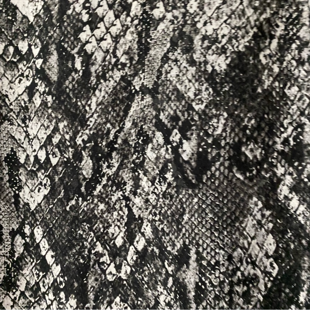 Jennifer Lopez for Kohl’s Size 1X Chic Snake Print Bell Sleeve Chiffon Blouse - Picture 8 of 11